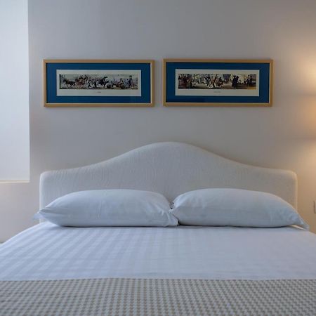 เมดินา อพาร์ตเมนต์ Apartment เนเปิลส์ ภายนอก รูปภาพ