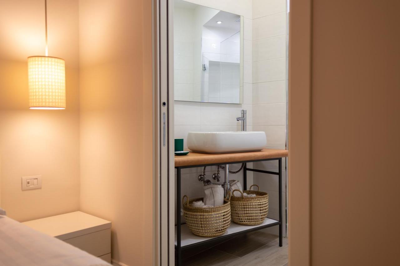 เมดินา อพาร์ตเมนต์ Apartment เนเปิลส์ ภายนอก รูปภาพ