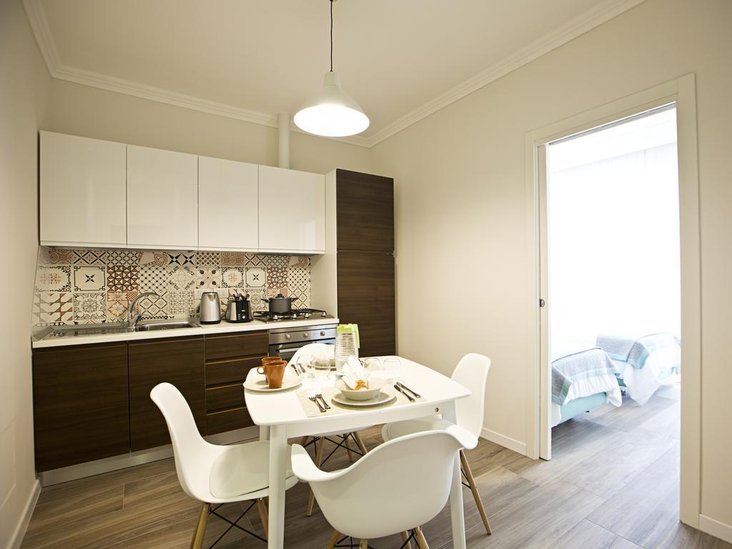 เมดินา อพาร์ตเมนต์ Apartment เนเปิลส์ ภายนอก รูปภาพ